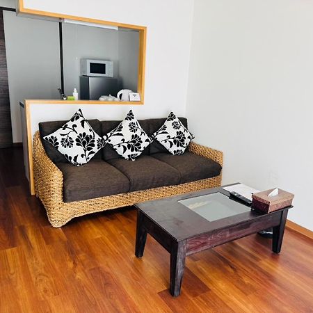 Hotel Ishigakijima 2020 Ishigaki  Экстерьер фото
