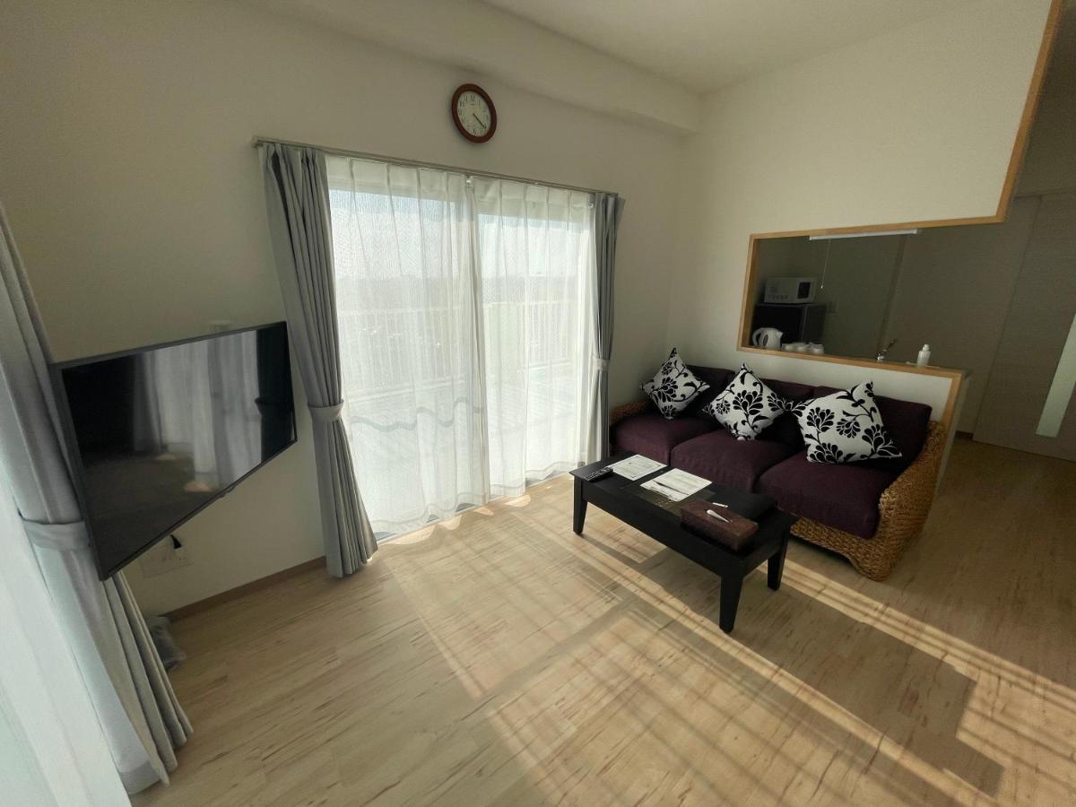 Hotel Ishigakijima 2020 Ishigaki  Экстерьер фото